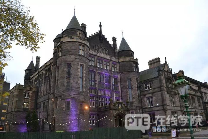 去英国留学，是选热门专业还是冷门专业？