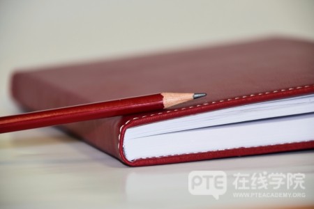 美国颁布禁航令限制留学生出入境，英国留学趋势高涨，多所大学全力招生！