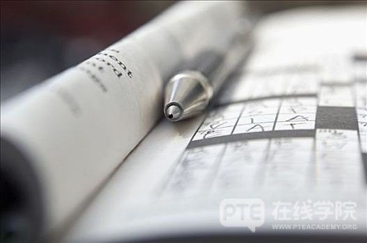 背会了“万能模板”，PTE考试高分了？